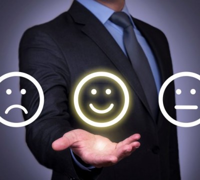 Tìm hiểu mối quan hệ giữa chất lượng dịch vụ và sự hài lòng khách hàng